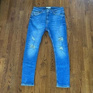 Men’s denim jeans
